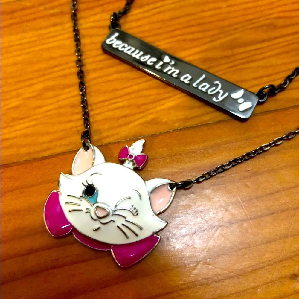 Disney for Hot Topic Aristocats Marie necklace set